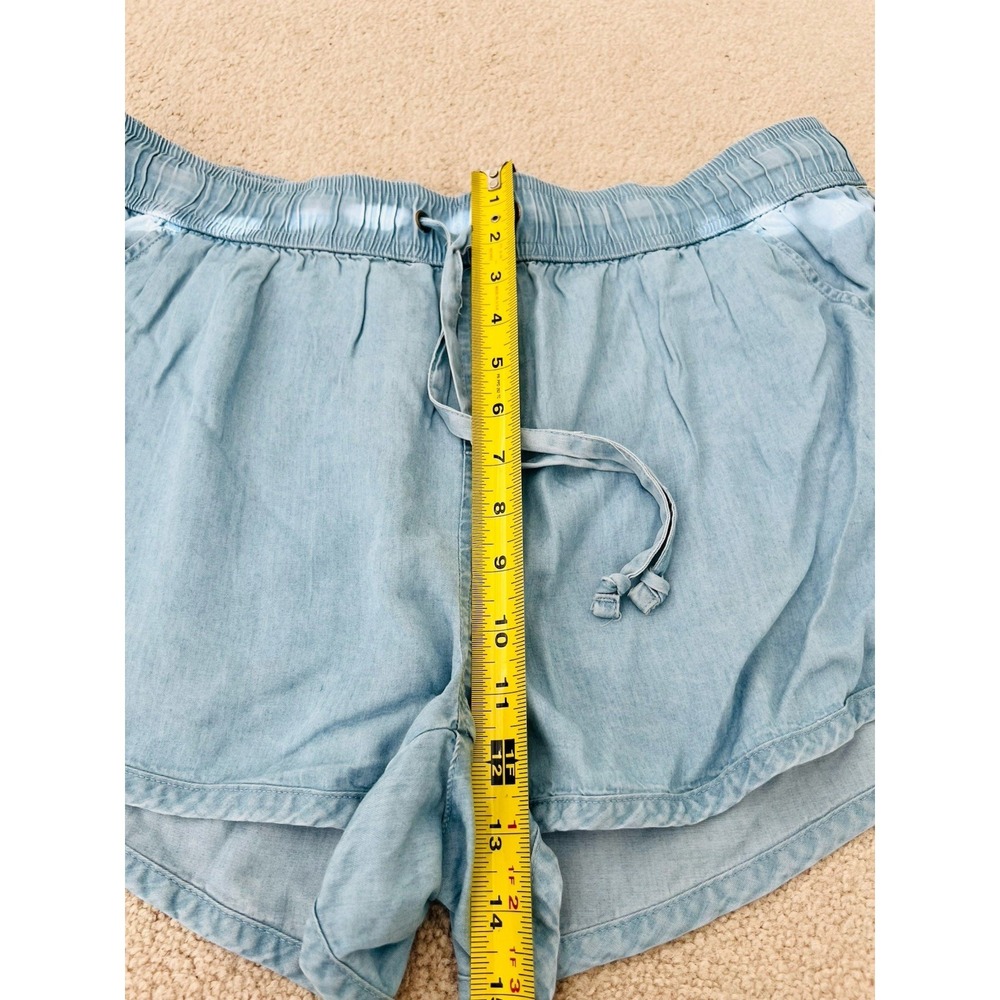 NWT SO Chambray Blue Dolphin Hem Pull On Shorts Size XL - Picture 7 of 9